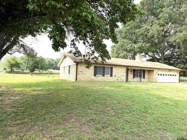 13675 Maple Dr., Tyler, TX 75709
