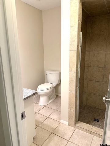 13675 Maple Dr., Tyler, TX 75709