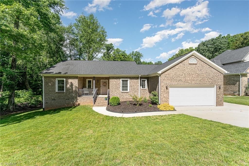 817 Jefferson Road, Greensboro, NC 27410