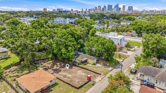2711 N MYRTLE AVENUE, Tampa, FL 33602