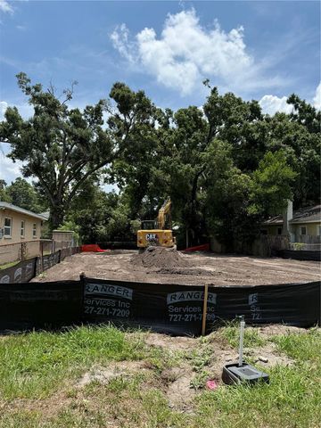 2711 N MYRTLE AVENUE, Tampa, FL 33602