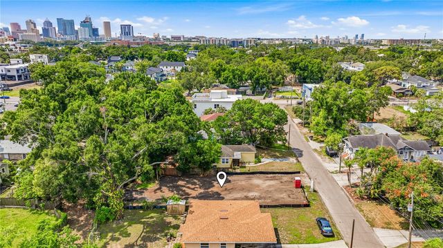 2711 N MYRTLE AVENUE, Tampa, FL 33602