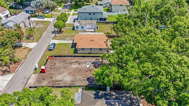 2711 N MYRTLE AVENUE, Tampa, FL 33602