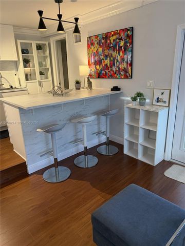 814 NW 18th St B, Fort Lauderdale, FL 33311