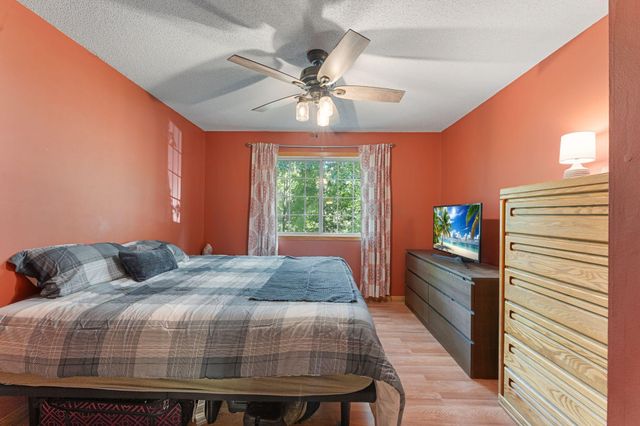 8438 Copperfield Way 78, Inver Grove Heights, MN 55076