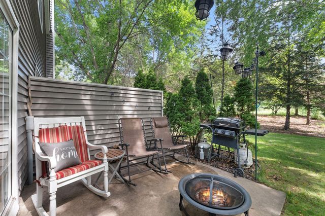 8438 Copperfield Way 78, Inver Grove Heights, MN 55076
