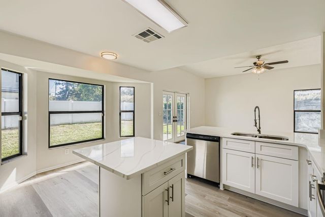 8601 FLOWING BROOK COURT, Tampa, FL 33635