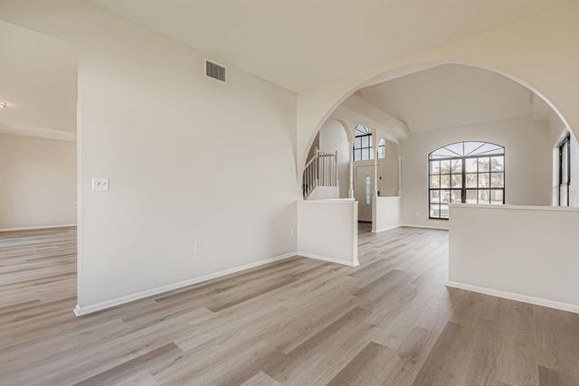 8601 FLOWING BROOK COURT, Tampa, FL 33635