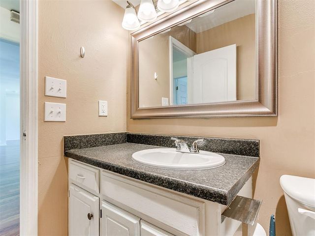 821 NW 115th Street, Oklahoma City, OK 73114