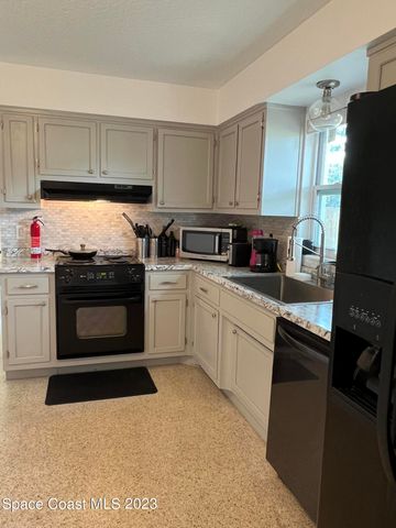 987 Kings Post Road, Rockledge, FL 32955