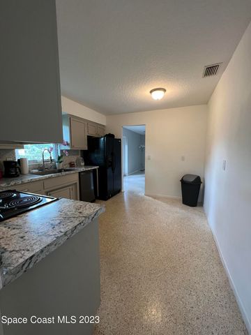 987 Kings Post Road, Rockledge, FL 32955