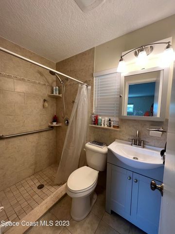 987 Kings Post Road, Rockledge, FL 32955