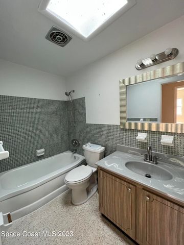 987 Kings Post Road, Rockledge, FL 32955