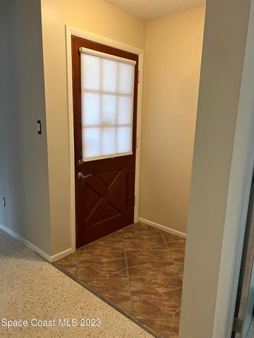 987 Kings Post Road, Rockledge, FL 32955