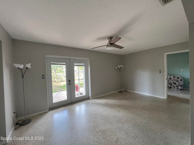 987 Kings Post Road, Rockledge, FL 32955