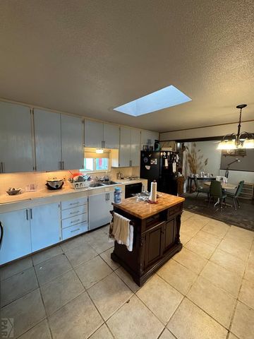 810 Ewers, Rocky Ford, CO 81067