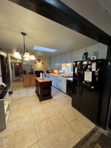 810 Ewers, Rocky Ford, CO 81067