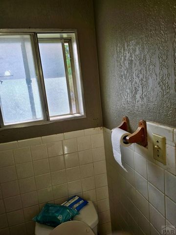 810 Ewers, Rocky Ford, CO 81067