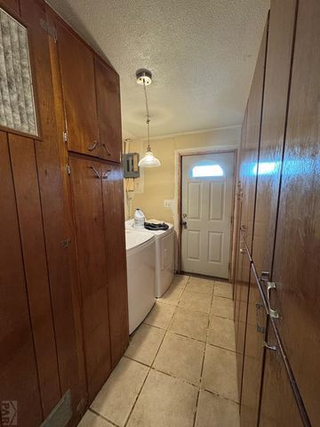 810 Ewers, Rocky Ford, CO 81067