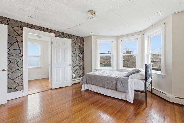 7 Nichols Ave, Watertown, MA 02472