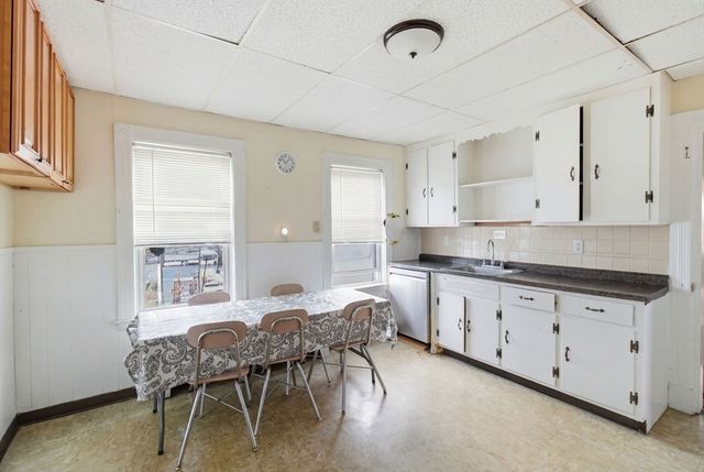 7 Nichols Ave, Watertown, MA 02472