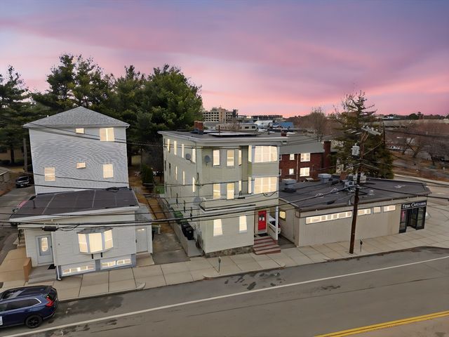 7 Nichols Ave, Watertown, MA 02472