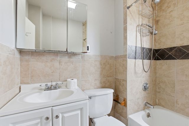 7 Nichols Ave, Watertown, MA 02472