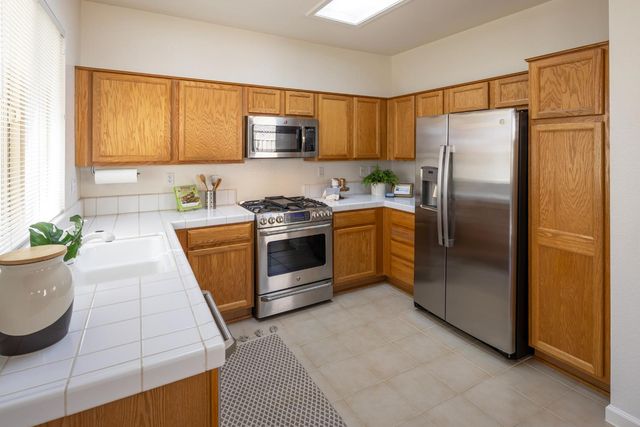 1935 Mary Rose Ln, Lincoln, CA 95648