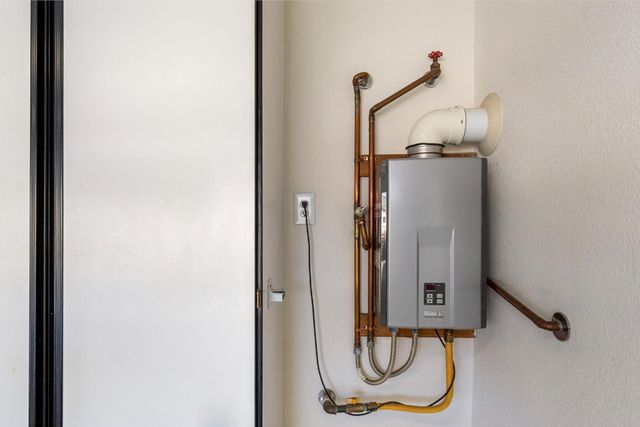 1935 Mary Rose Ln, Lincoln, CA 95648