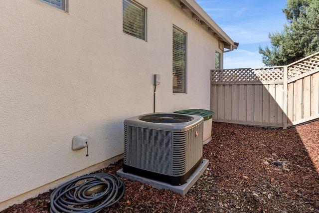 1935 Mary Rose Ln, Lincoln, CA 95648