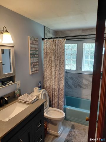 101 Brace Road, Newington, CT 06111