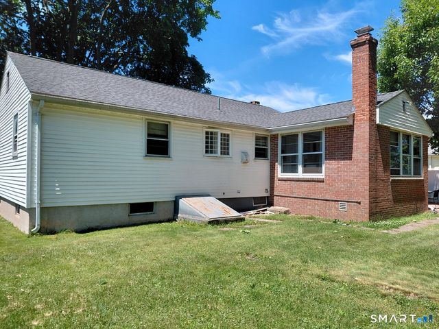 101 Brace Road, Newington, CT 06111
