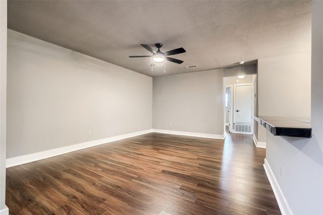 5909 Lago Vista Way D D, Lago Vista, TX 78645