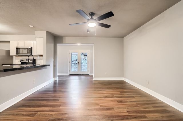 5909 Lago Vista Way D D, Lago Vista, TX 78645