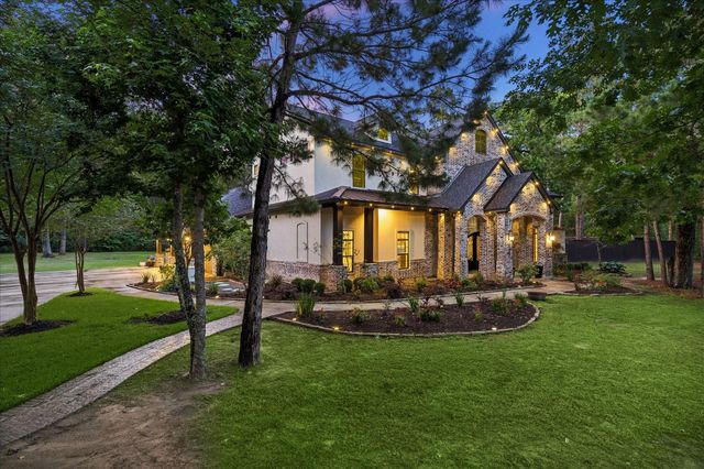 1030 Trailwood Estates Drive, Magnolia, TX 77354