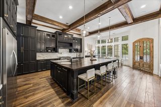1030 Trailwood Estates Drive, Magnolia, TX 77354