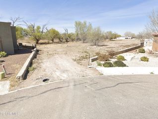 1061 Maximo Street, El Paso, TX 79932