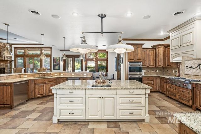 532 N White Sage Way, Eagle, ID 83616
