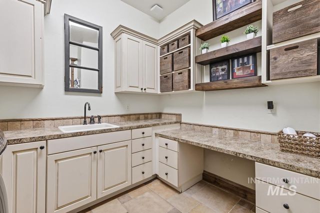 532 N White Sage Way, Eagle, ID 83616
