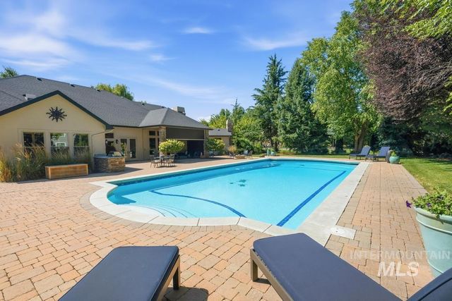 532 N White Sage Way, Eagle, ID 83616