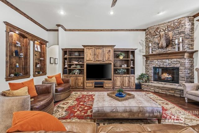 532 N White Sage Way, Eagle, ID 83616
