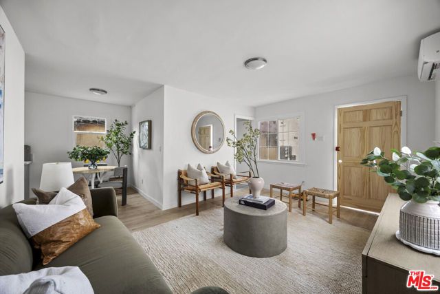 1510 W 52nd Street, Los Angeles, CA 90062