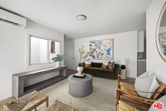 1510 W 52nd Street, Los Angeles, CA 90062