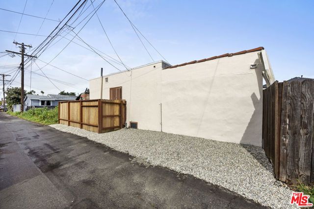 1510 W 52nd Street, Los Angeles, CA 90062