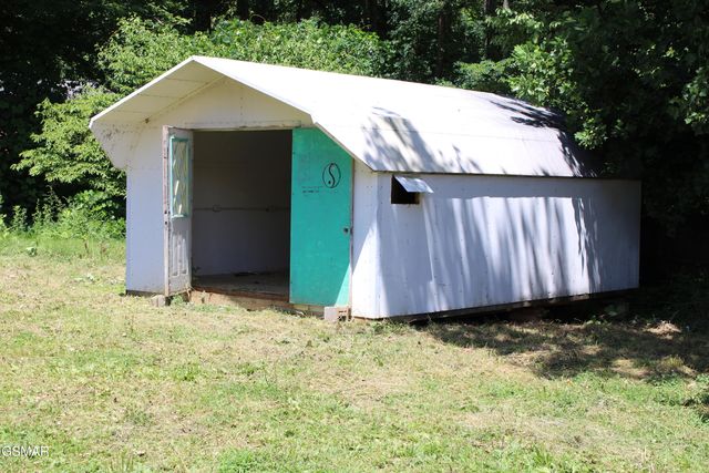 4845 Hooper Highway, Cosby, TN 37722