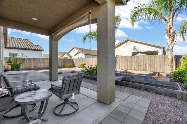 862 Bolinas Way, Madera, CA 93637