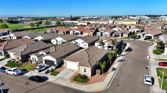 862 Bolinas Way, Madera, CA 93637