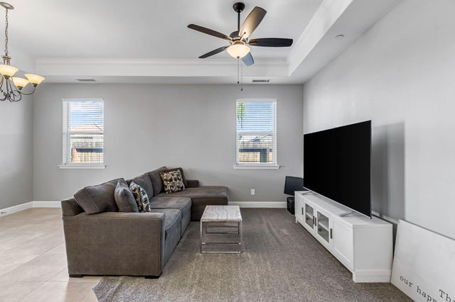 862 Bolinas Way, Madera, CA 93637