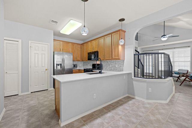 1900 Scofield Ridge PKWY 3103, Austin, TX 78727