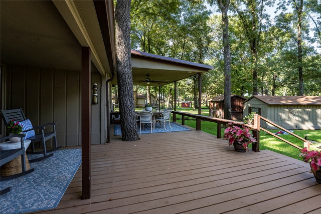 103 Deer Island Road, Mabank, TX 75156